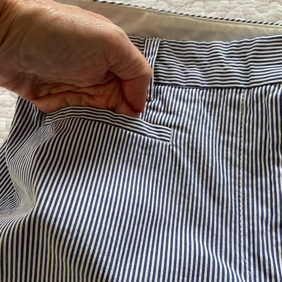 Lands' End Blue and White Striped Bermuda Shorts Tailored Cotton Blend Size 6 - Picture 6 of 11